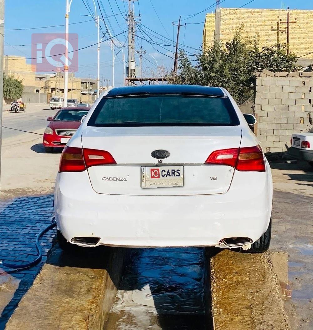 كيا كادينزا